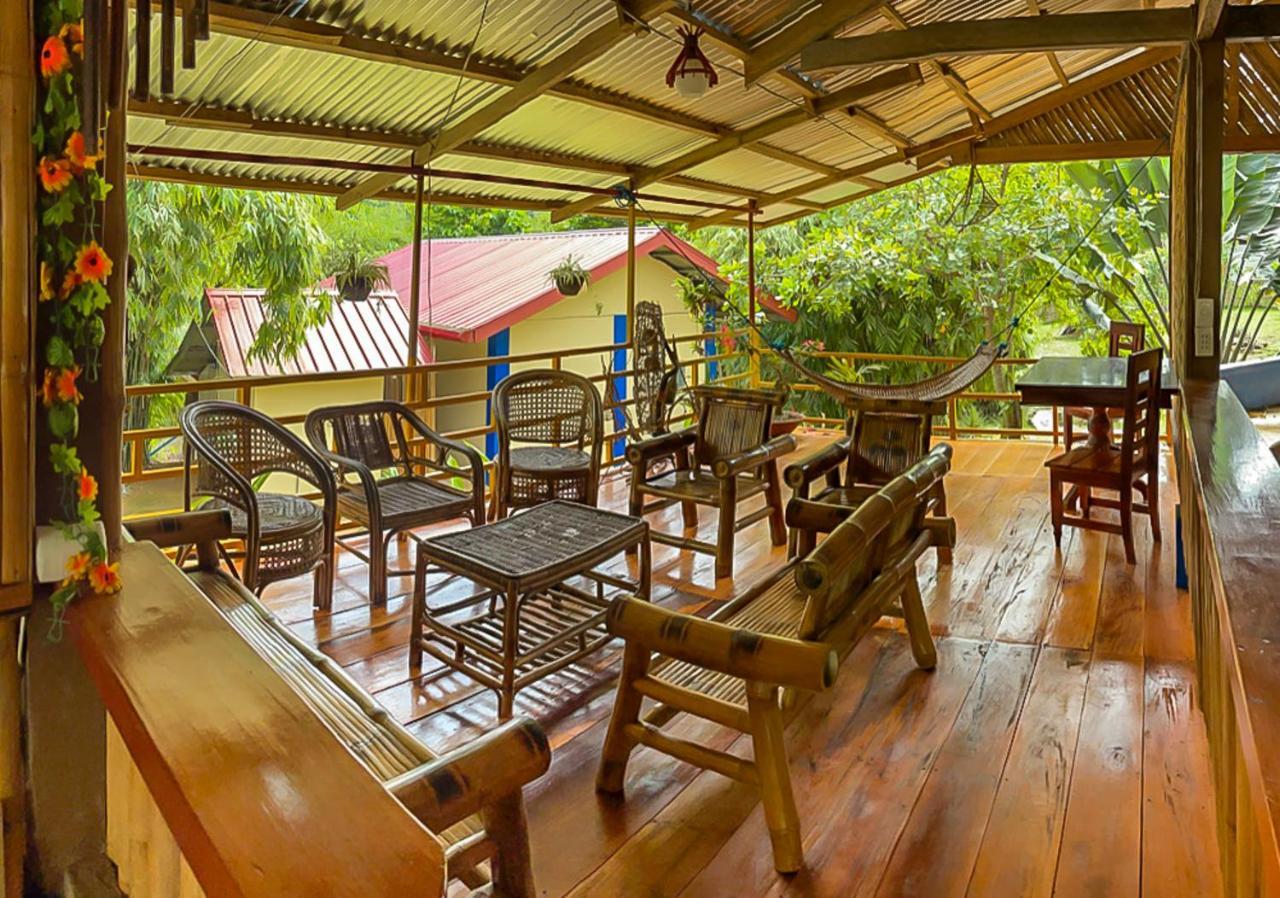 Blue Moon Guesthouse Puerto Princesa Luaran gambar