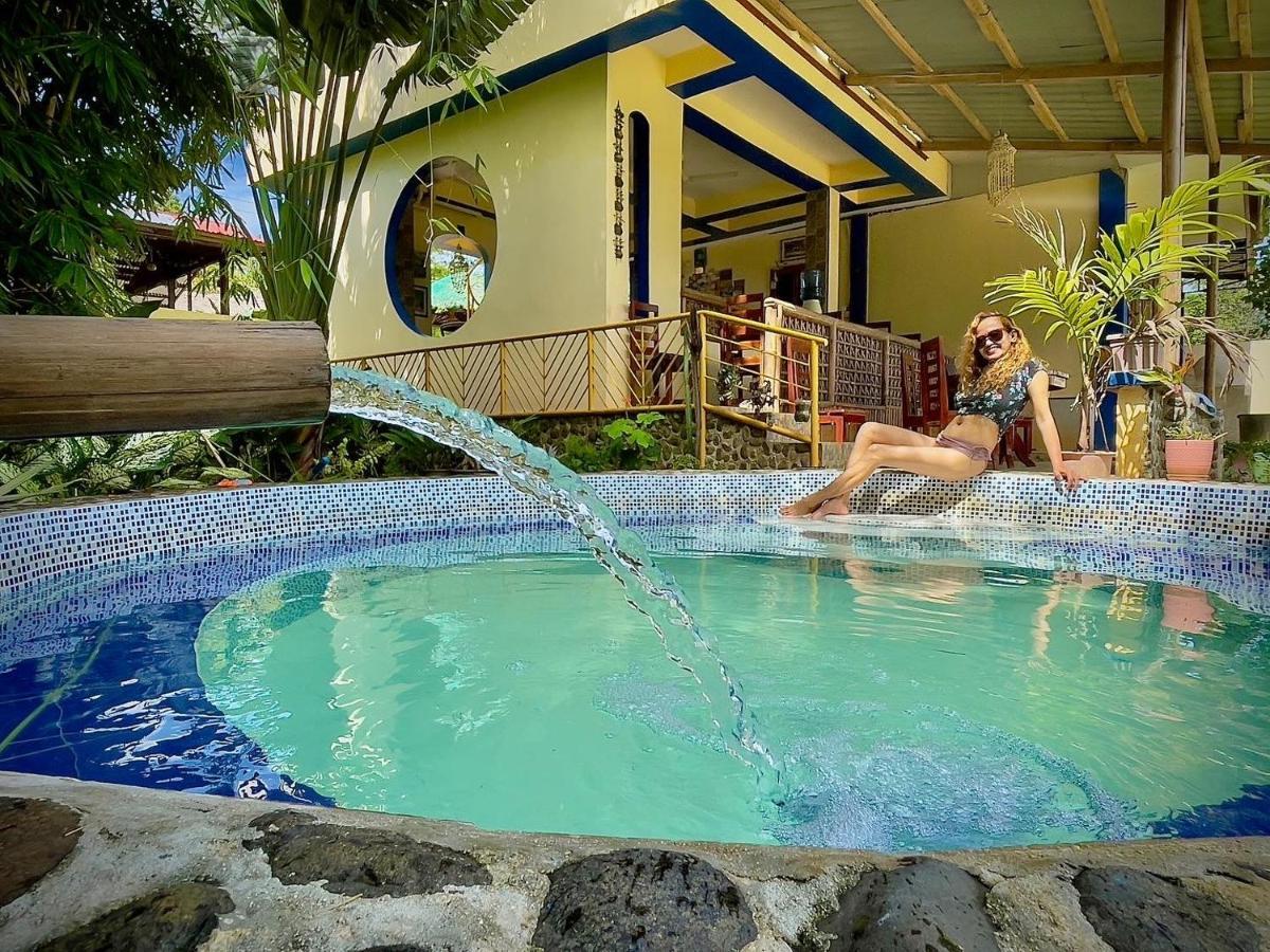 Blue Moon Guesthouse Puerto Princesa Luaran gambar