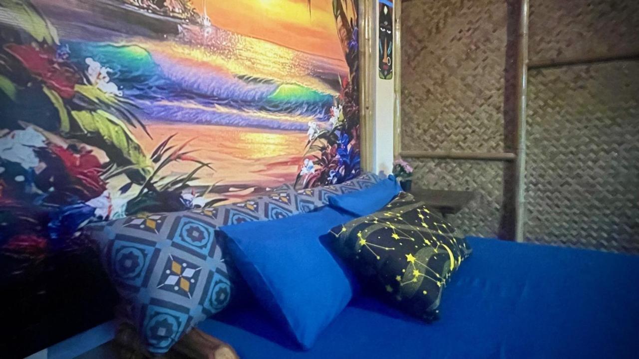 Blue Moon Guesthouse Puerto Princesa Luaran gambar