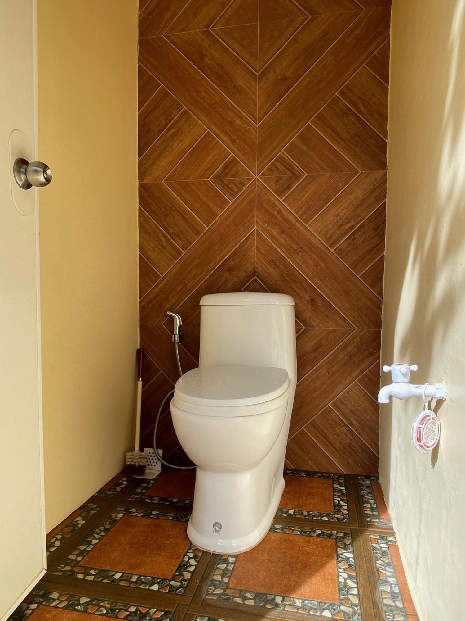 Blue Moon Guesthouse Puerto Princesa Luaran gambar