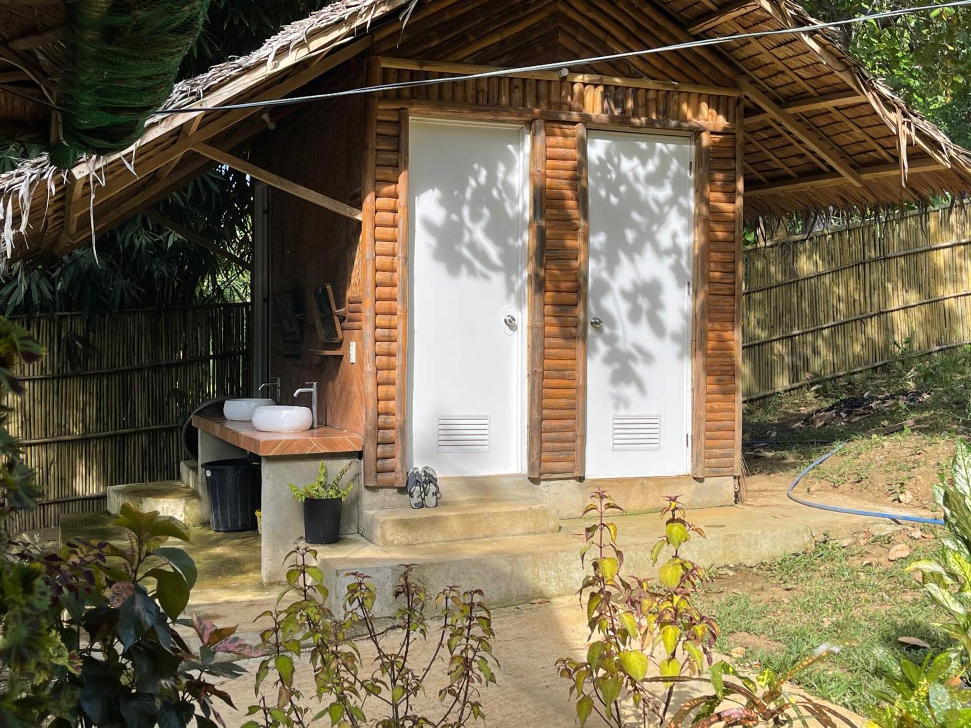 Blue Moon Guesthouse Puerto Princesa Luaran gambar